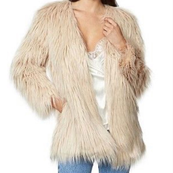 Lioness faux fur statement jacket - Picture 7 of 8